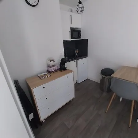 Appartement Neuf Et Sécurisé Proche Centre-ville Et Yschool Arrivée Autonome Possible *